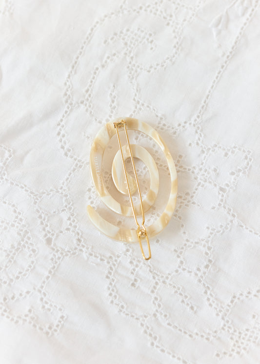 Turtle Story Spiral Hair Clip Nougat