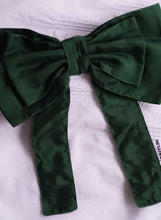 Load image into Gallery viewer, Caitlin Snell Large Hair Bow - Emerald Green
