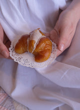 Load image into Gallery viewer, Cereria Introna Mini Croissant Candle
